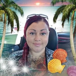 Meet your Posher, Lisa